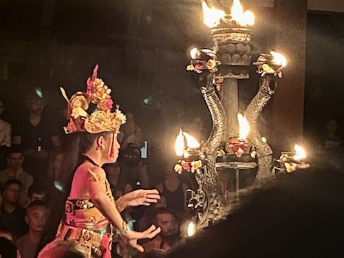 What to do in Bali dance Ubud