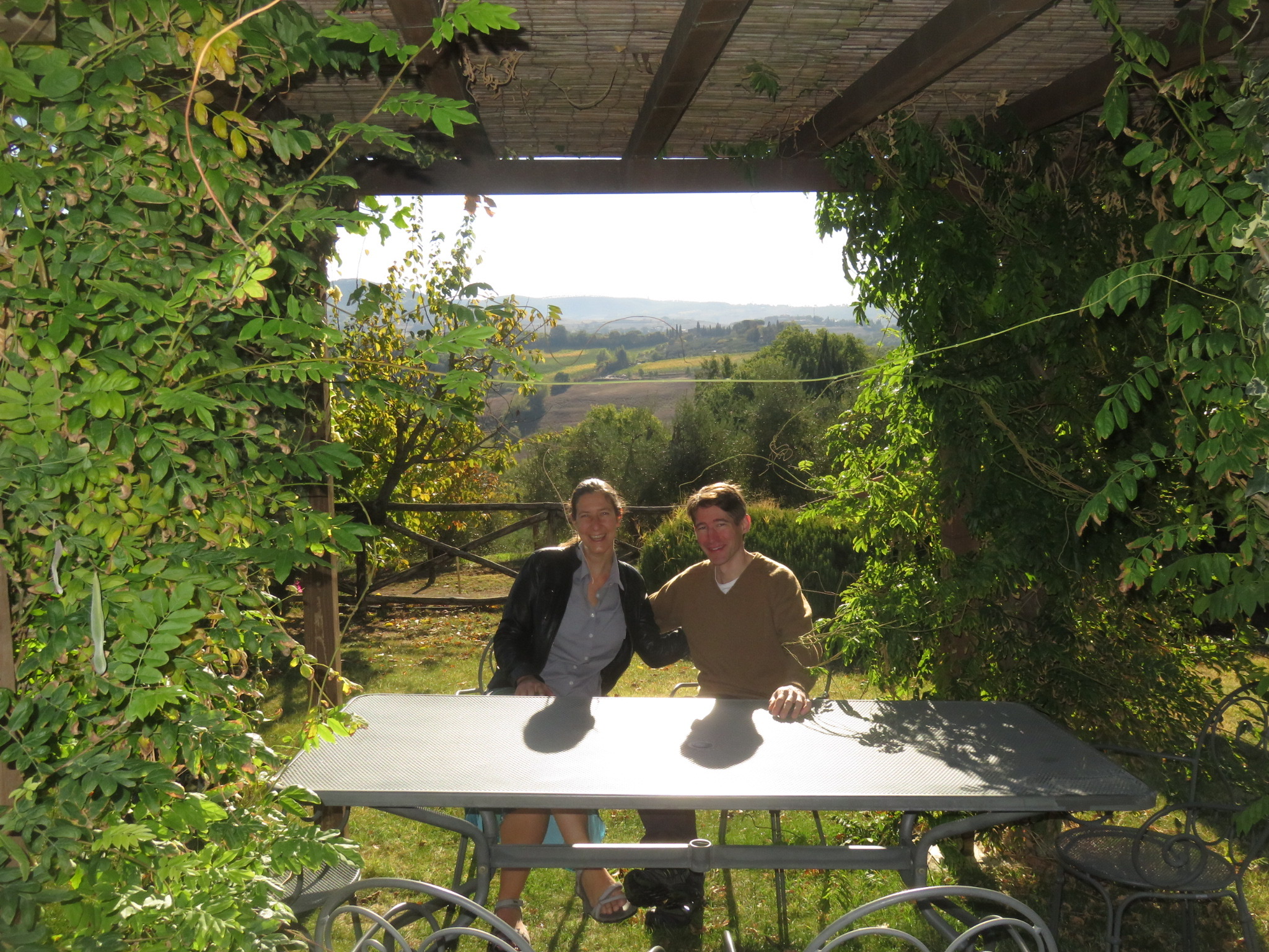 how to book accommodation in Tuscany